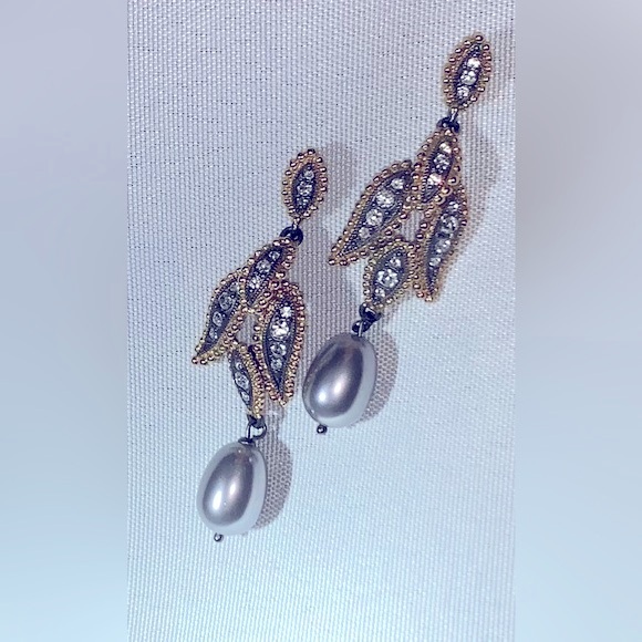 FORMAL EARRINGS SpecialOccasion, Style Duplication of GreyPearl & Pave’ Earrings - Picture 6 of 10